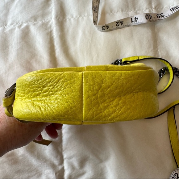 Aimee Kestenberg Tamitha  leather Phone Crossbody bag purse RFID - Picture 10 of 11